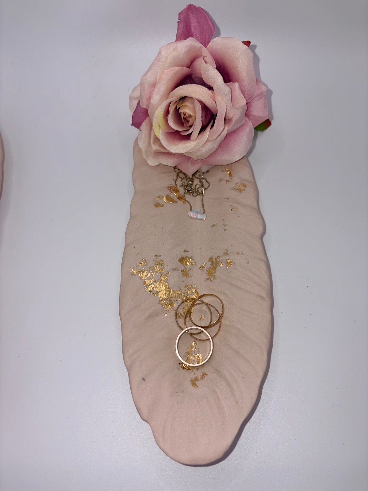 Jesmonite Marble & Gold Leaf Feather Ornament – close-up detail, Croft & Cleo