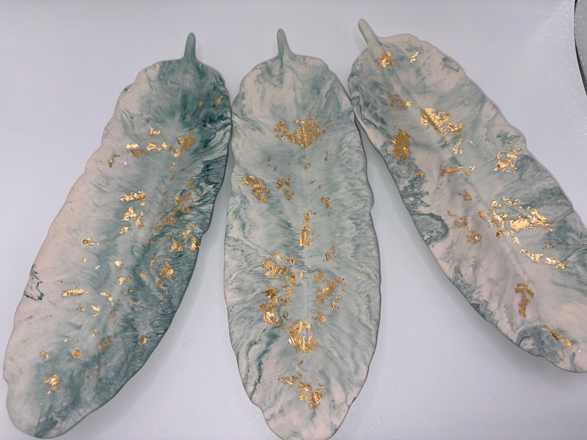 Jesmonite Marble & Gold Leaf Feather Ornament – alternate angle, Croft & Cleo